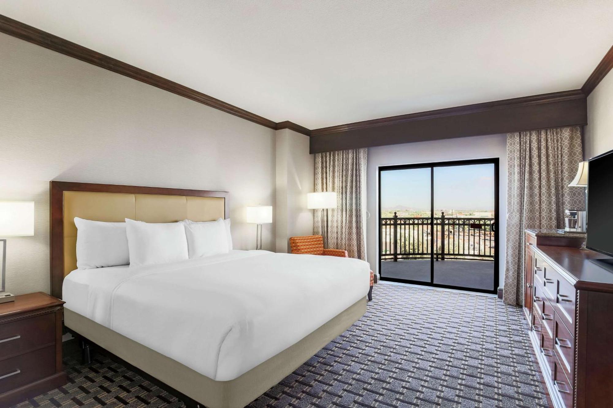 Hilton Phoenix Chandler Exterior foto
