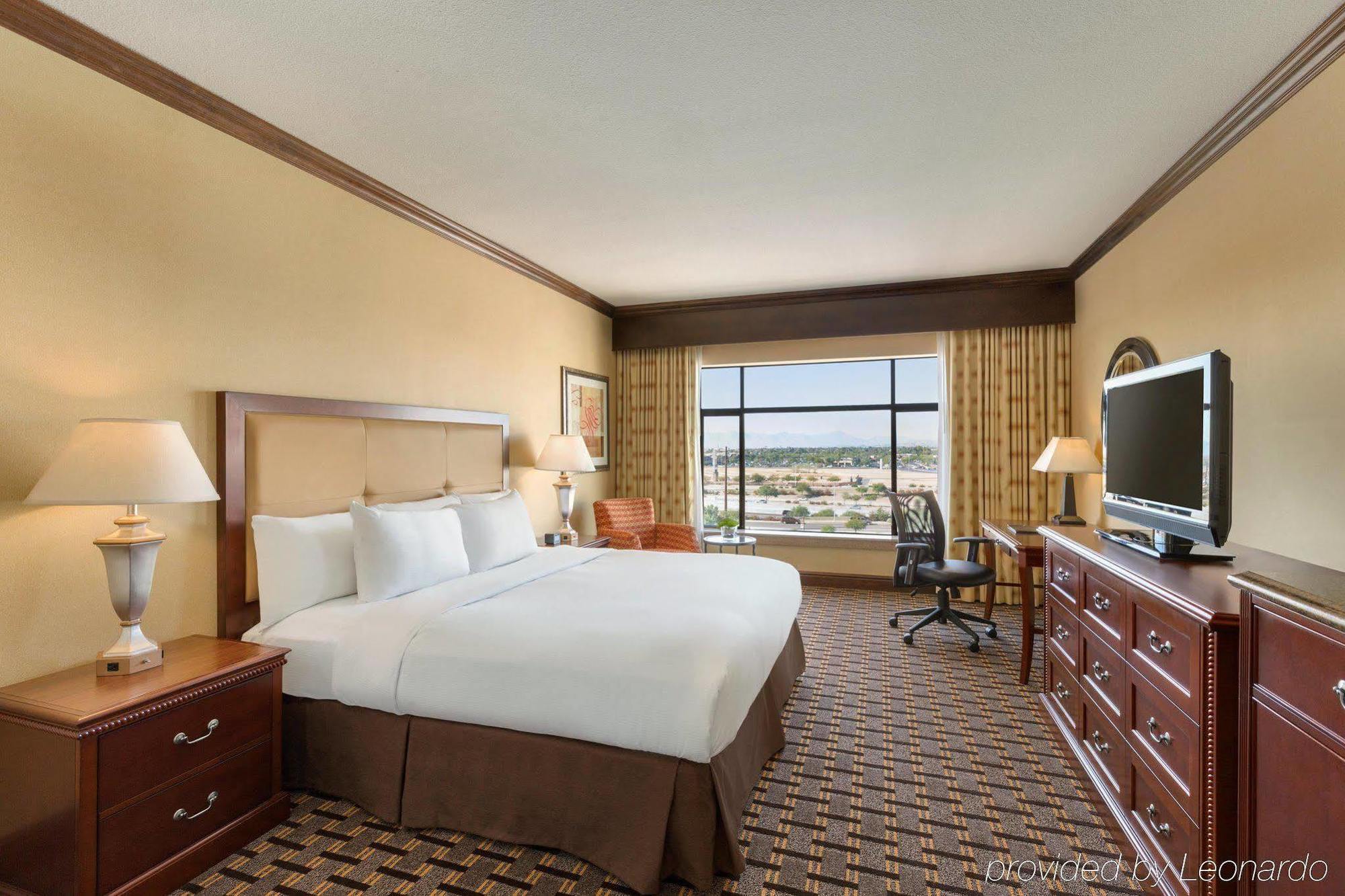 Hilton Phoenix Chandler Exterior foto